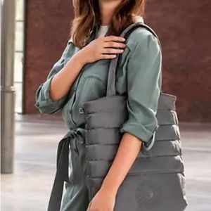 Kipling double puff reversible tote. NWT